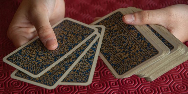 Kent – STOP: pravidla kartovej hry pre 4 až 6 osôb